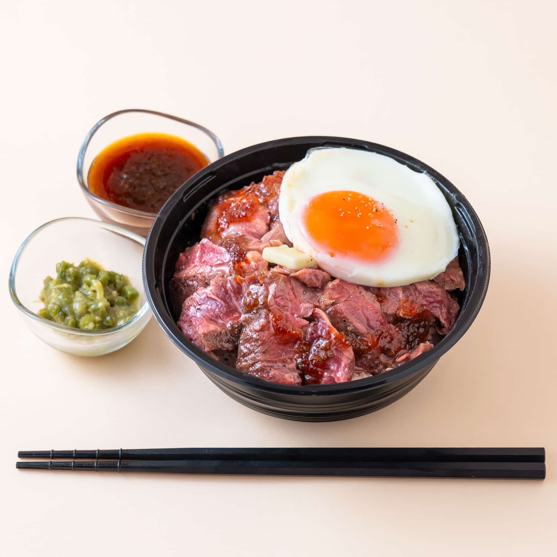 月見ステーキ丼